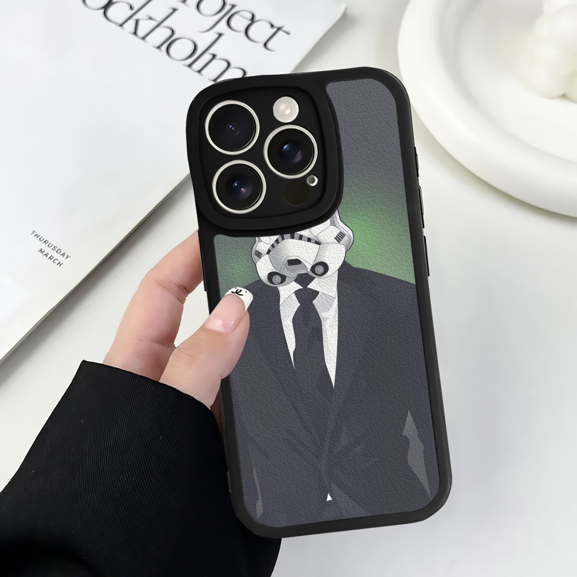 （画像用） スター・ウォーズ Star Wars 【iPhone 16シリーズ対応】シリコンスマホケース（レザー調） 材質：シリコン